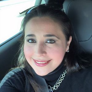 Meet your Posher, Adriana